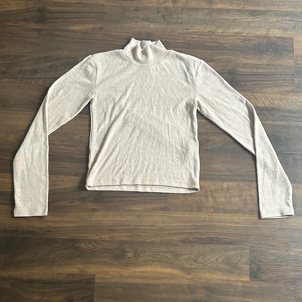Zara women’s beige kick neck sweater